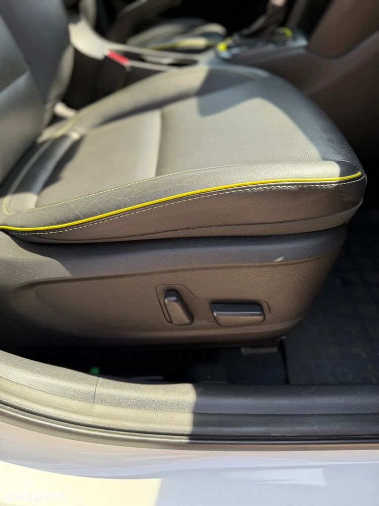 Hyundai Kona 1.6 T-GDI Premium 4WD DCT - 22