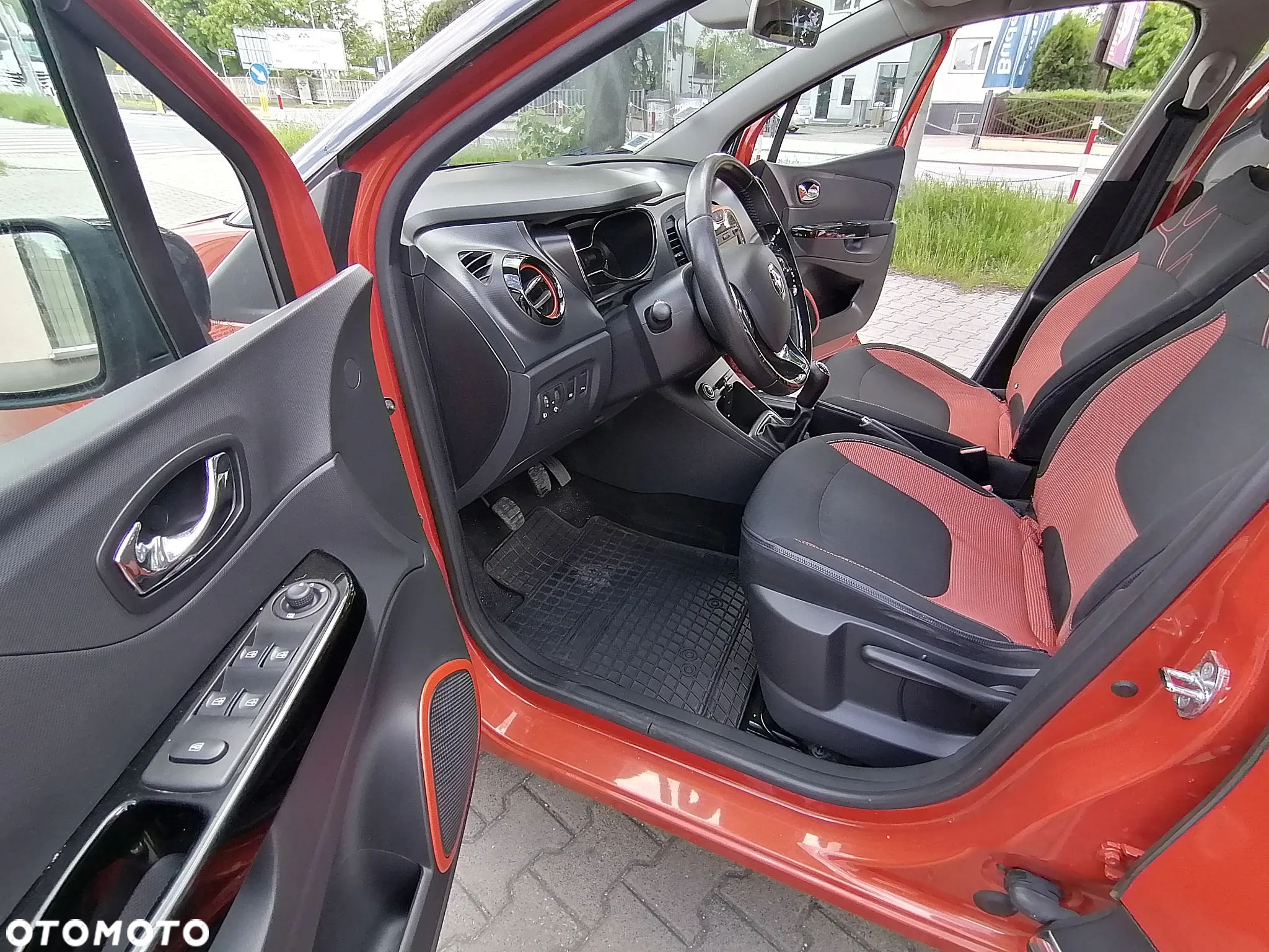 Renault Captur (ENERGY) TCe 90 INTENS - 25