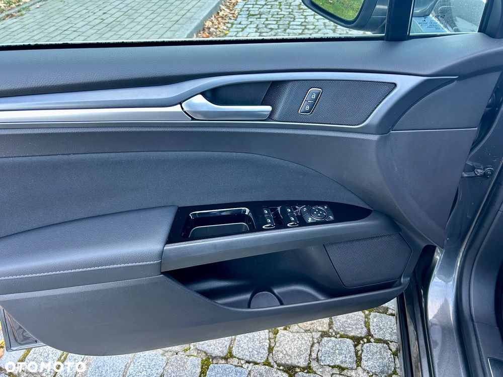 Ford Mondeo 1.5 EcoBoost Titanium - 28