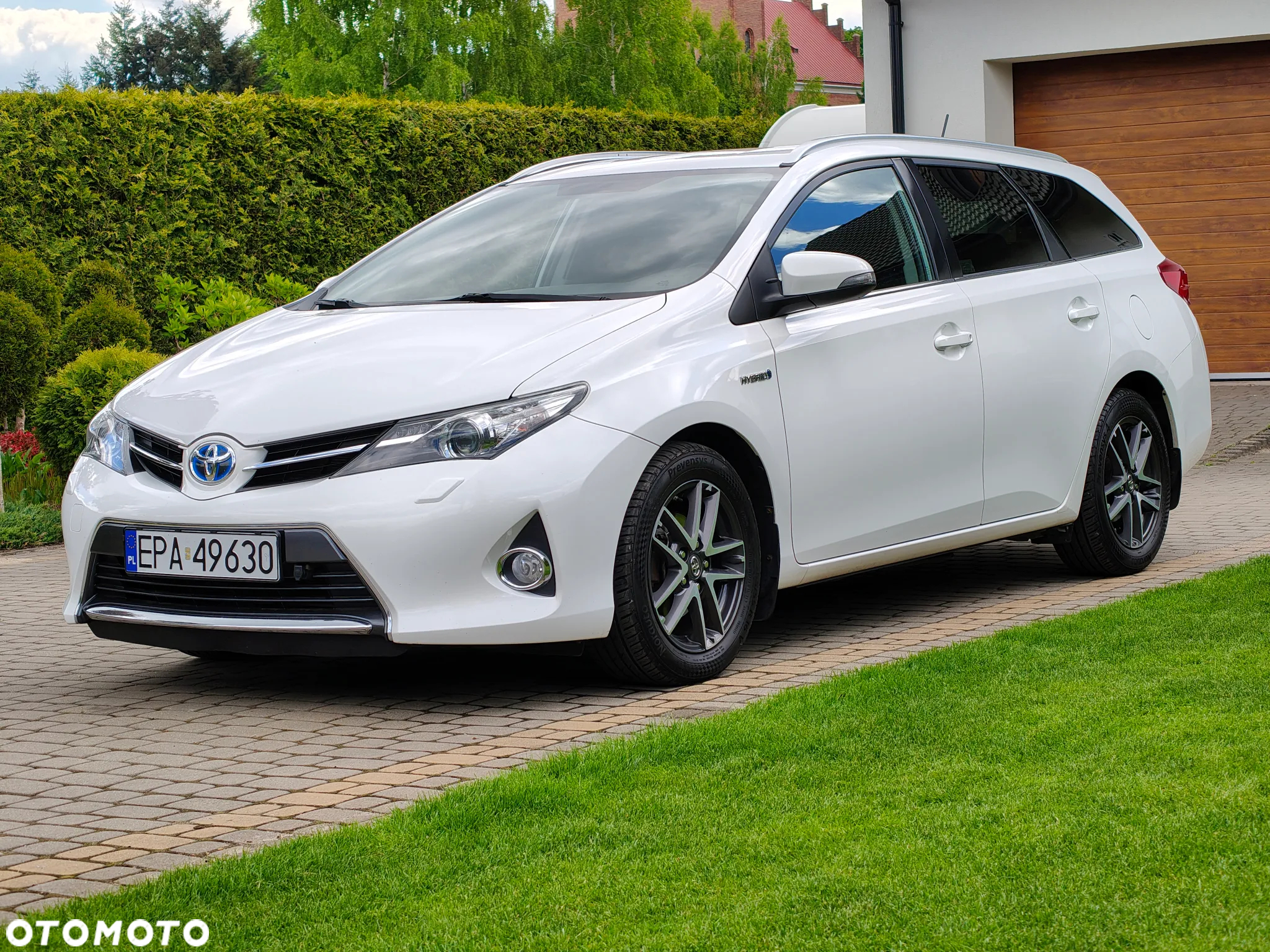 Toyota Auris 1.8 VVT-i Hybrid Automatik Edition - 3