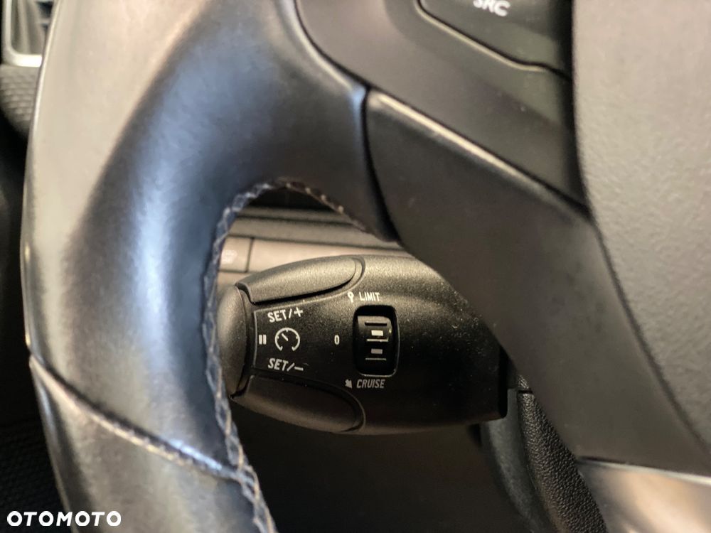 Peugeot 2008 1.6 BlueHDi Crossway S&S - 21