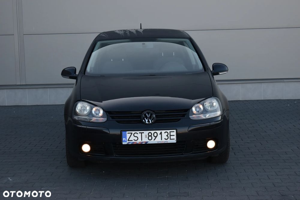 Volkswagen Golf - 22