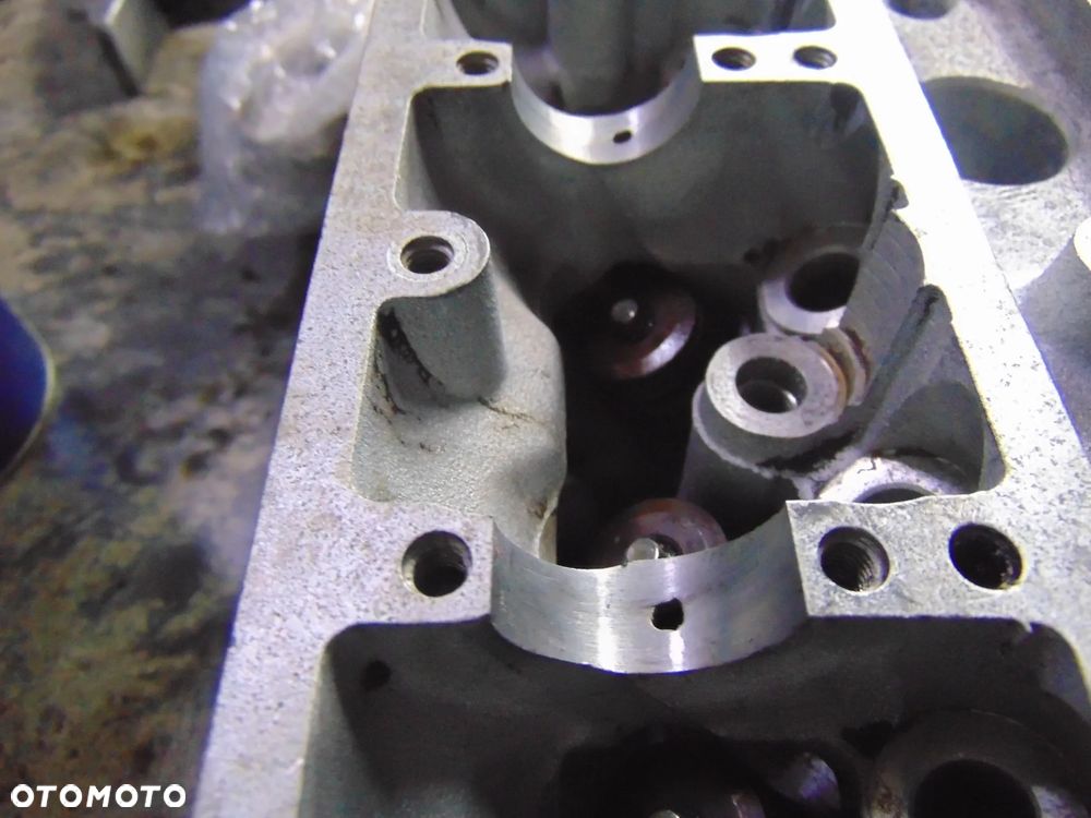 Głowica po regeneracji Opel Z10XEP bez wałków - 9