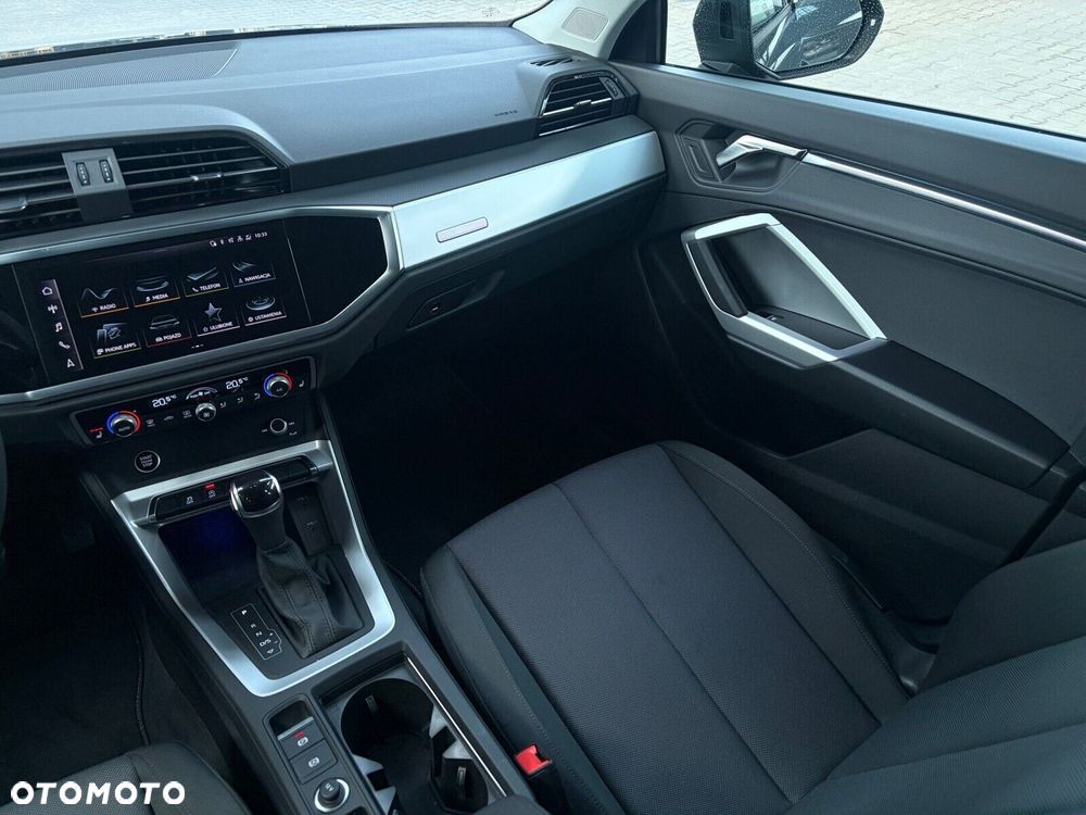 Audi Q3 - 18