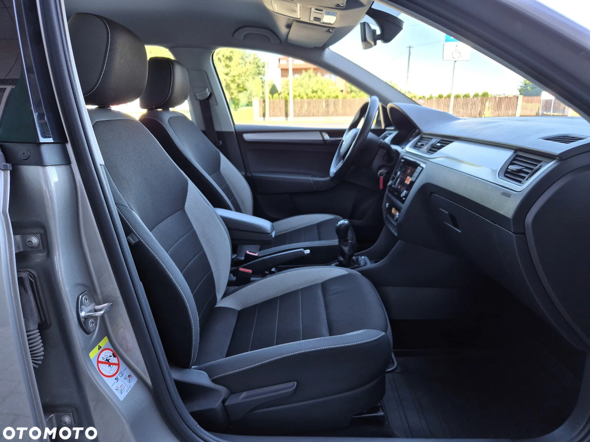 Skoda RAPID 1.0 TSI Ambition - 18