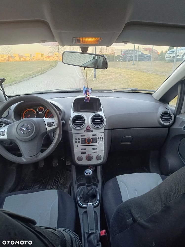 Opel Corsa 1.2 16V Edition - 9