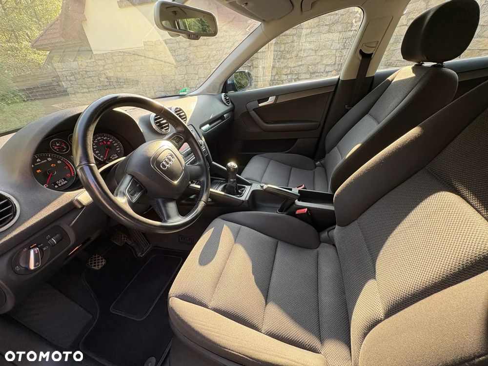 Audi A3 Sportback - 16