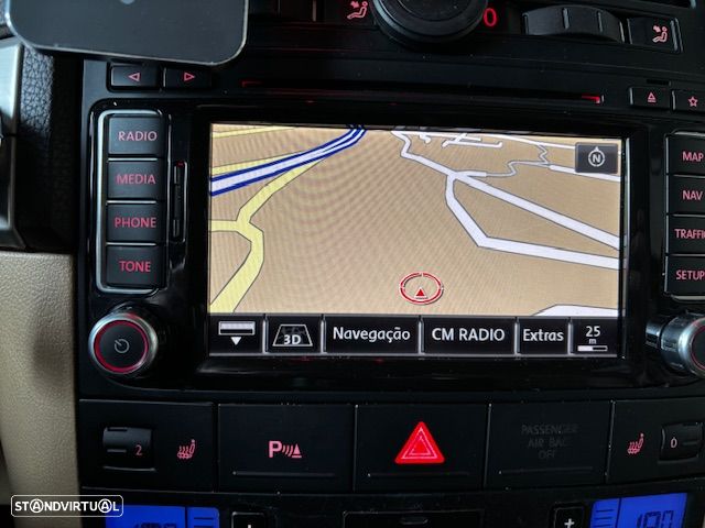 VW Touareg 2.5 TDi Tiptronic - 7