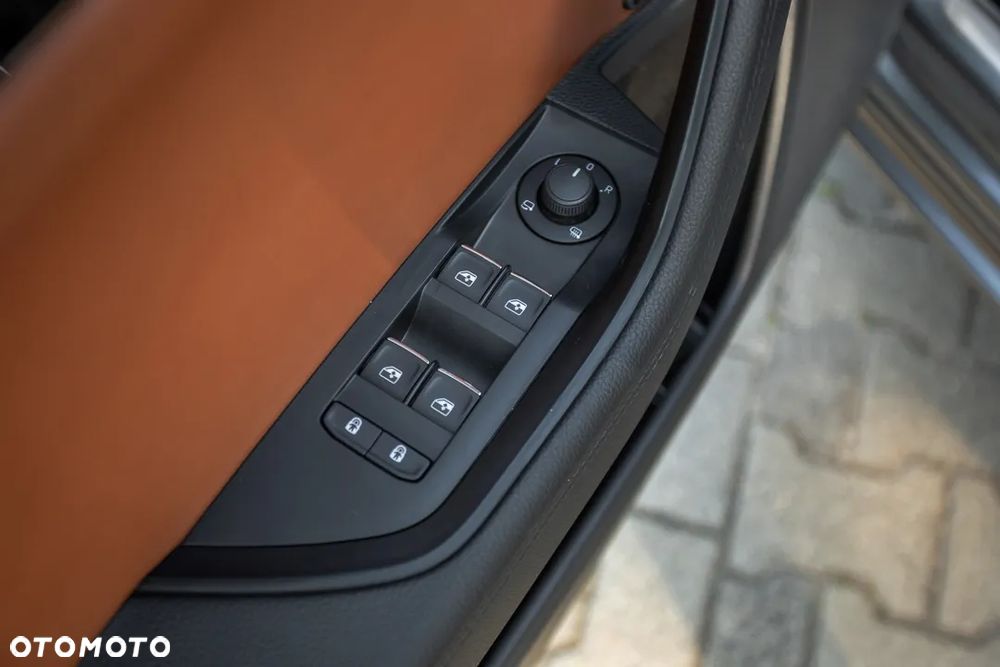 Skoda Superb 2.0 TDI SCR 4x4 L&K DSG - 23