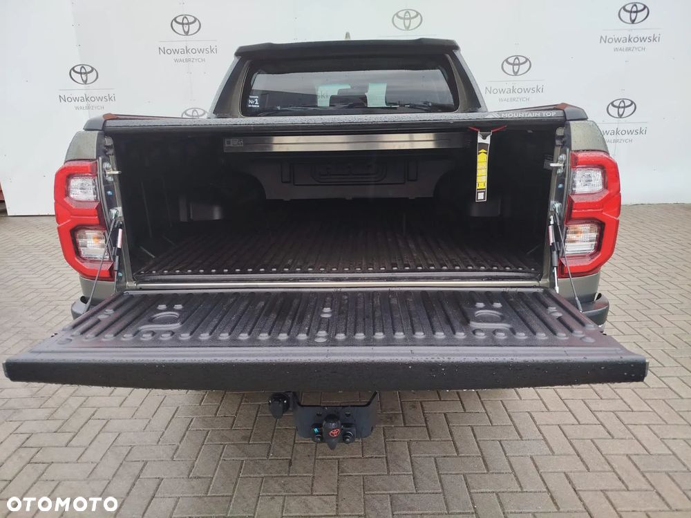 Toyota Hilux 2.8 D-4D mHEV Double Cab Executive 4x4 - 14