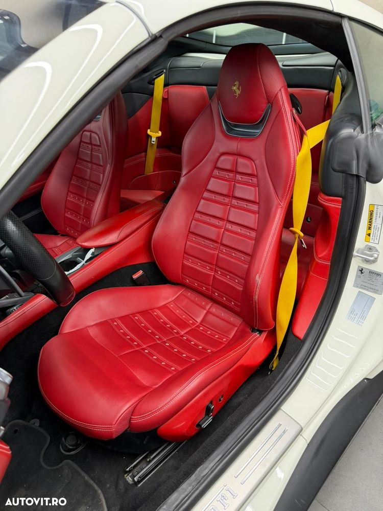 Ferrari Portofino - 4