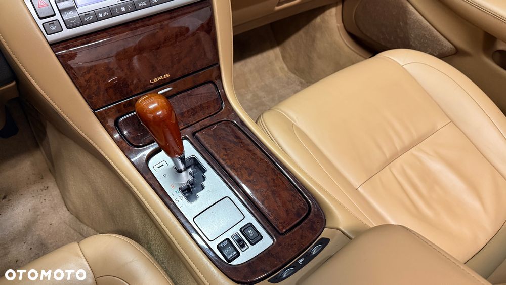 Lexus SC Prestige - 28