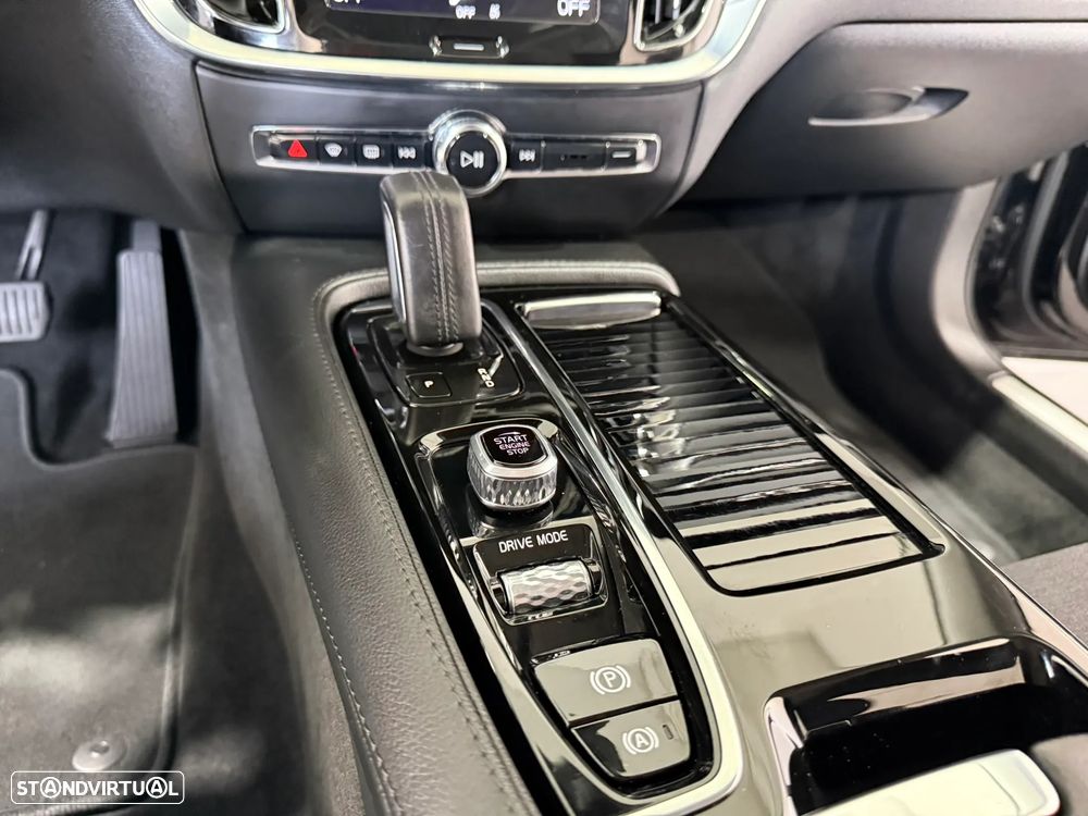Volvo V60 2.0 T6 AWD TE Inscription Expression - 33