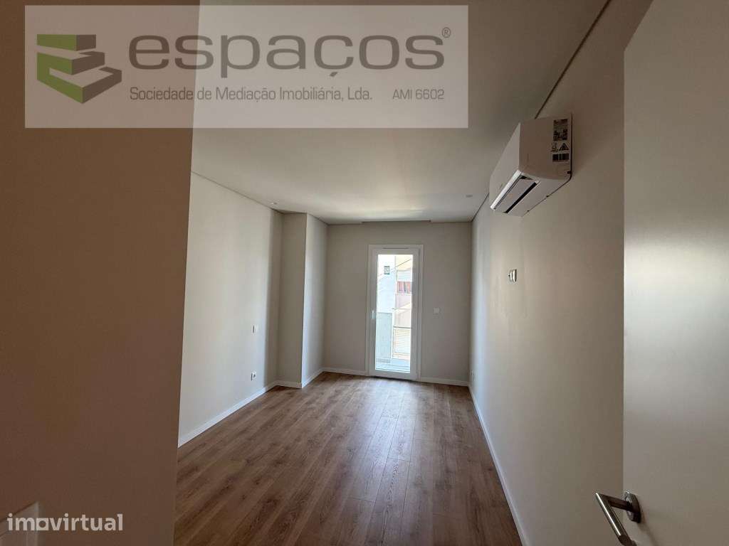 Novo empreendimento - T3 Novo com Varanda e Lugar de Garagem| Santa... - Grande imagem: 4/14