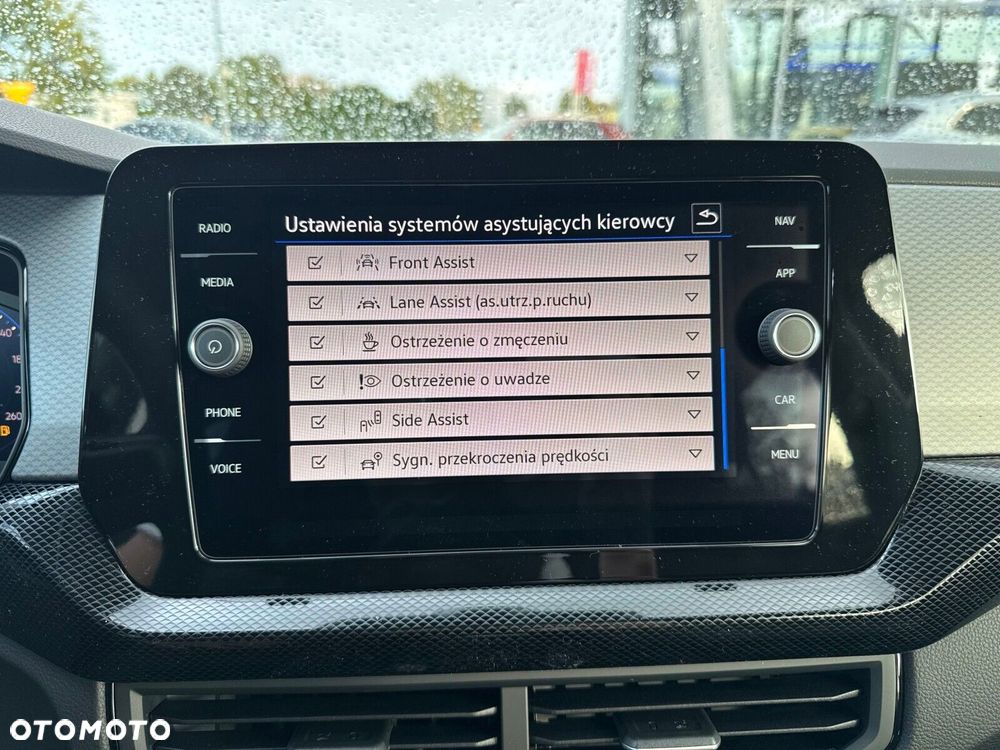 Volkswagen T-Cross 1.0 TSI Life Plus - 32