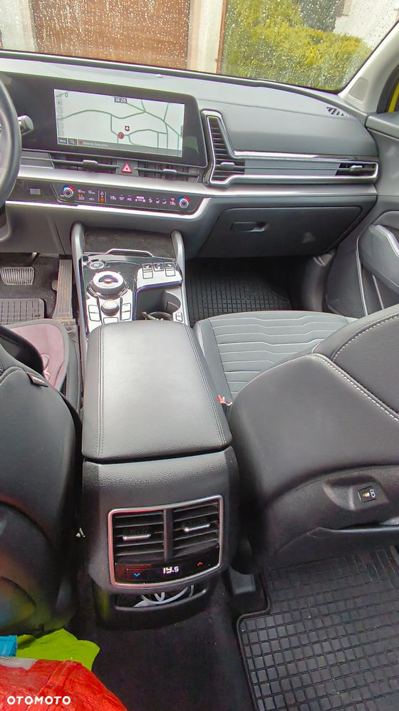 Kia Sportage 1.6 T-GDI MHEV Business Line 4WD DCT - 2