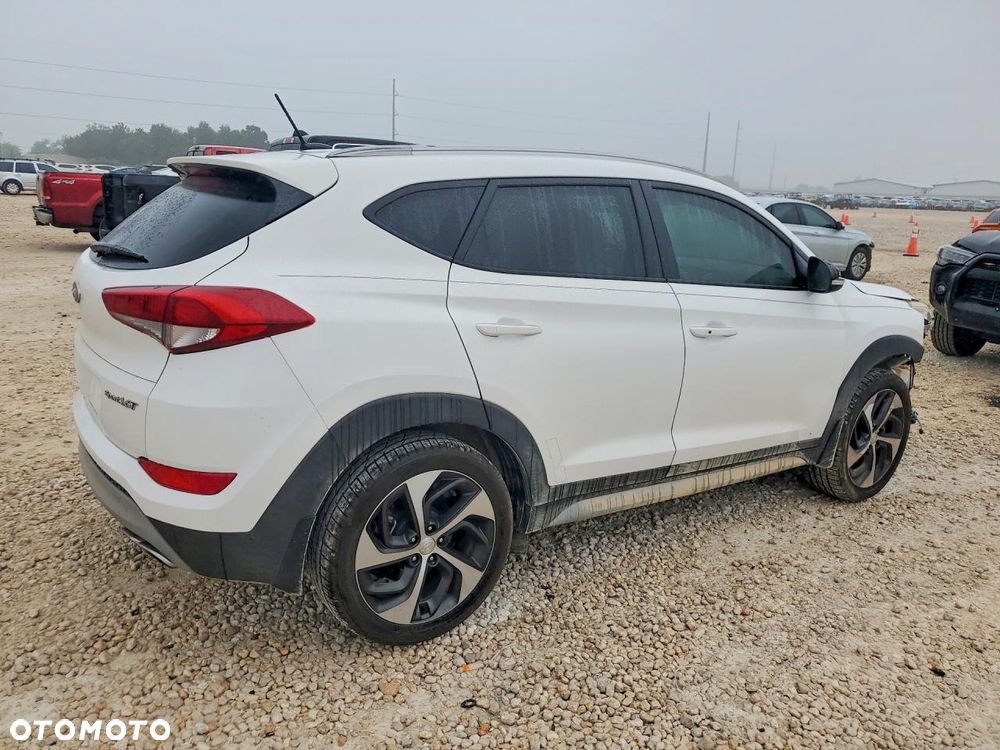 Hyundai Tucson - 3