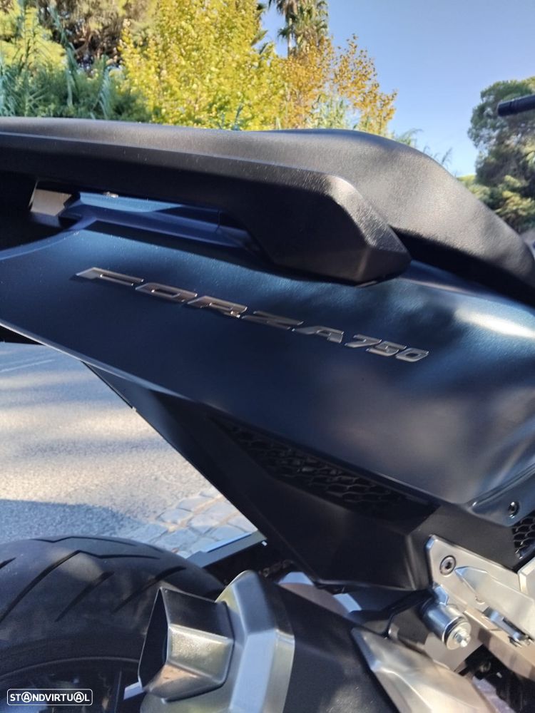 Honda Forza - 14