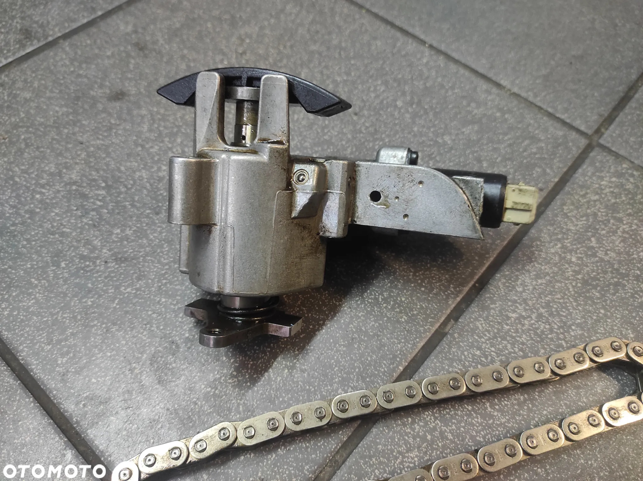 NAPINACZ ŁAŃCUCHA ROZRZADU 1.8 T FAZATOR ŁAŃCUCH REGULATOR FAZ ROZRZĄDU 058109088E WYSYŁKA !!! - 4