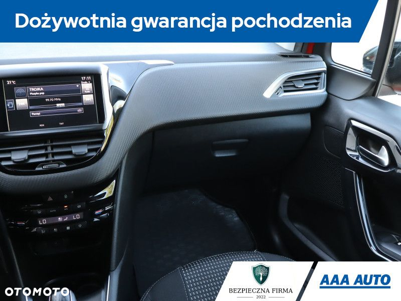 Peugeot 208 - 9