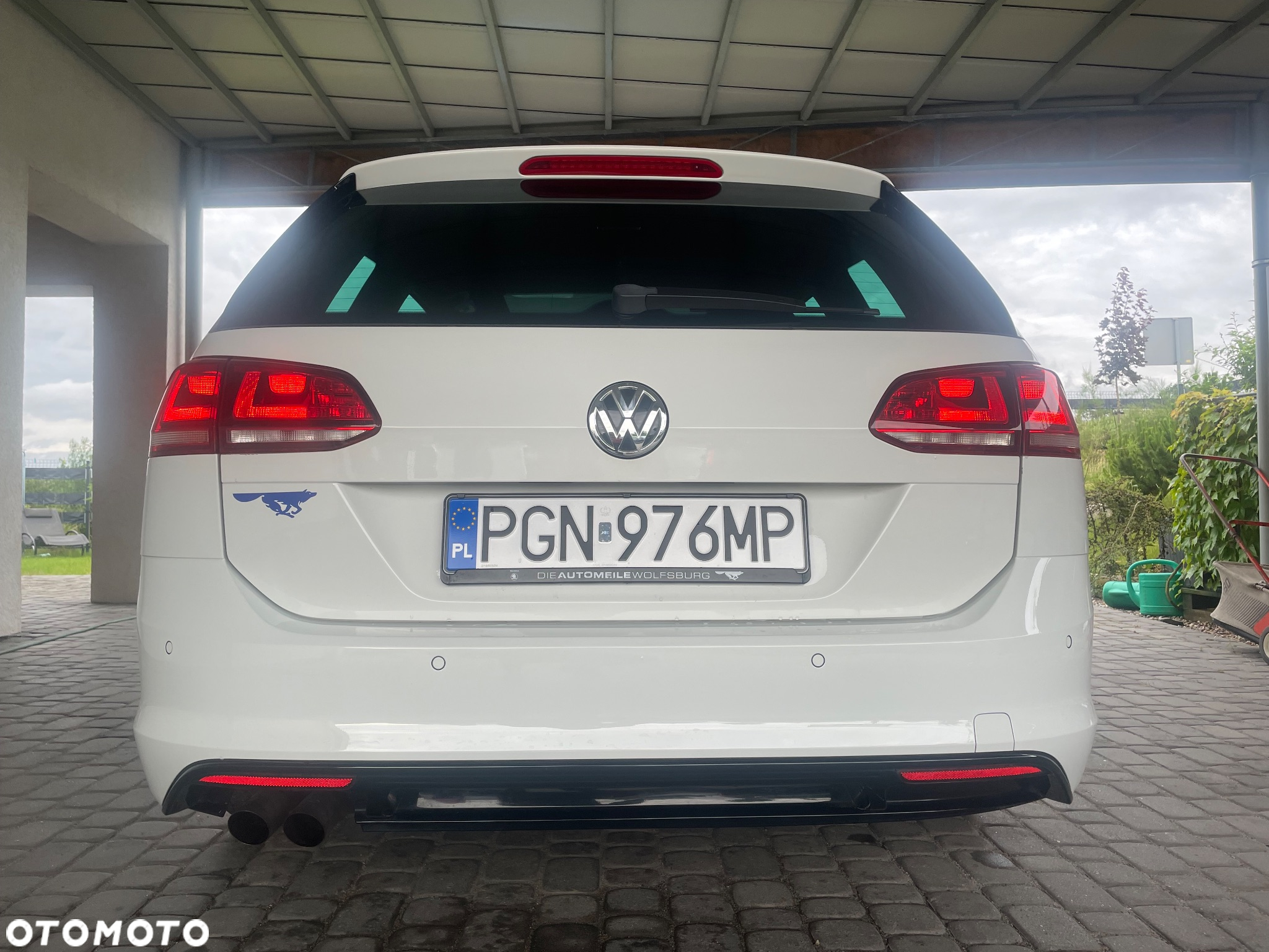 Volkswagen Golf - 10