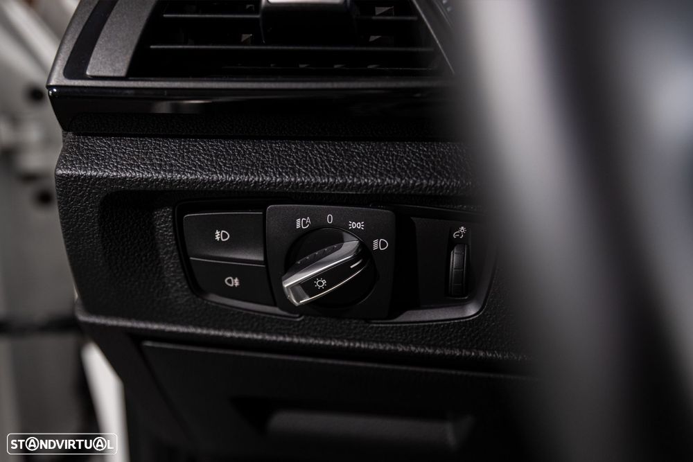 BMW 116 i Pack M - 22