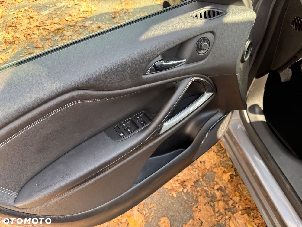 Opel Zafira 2016