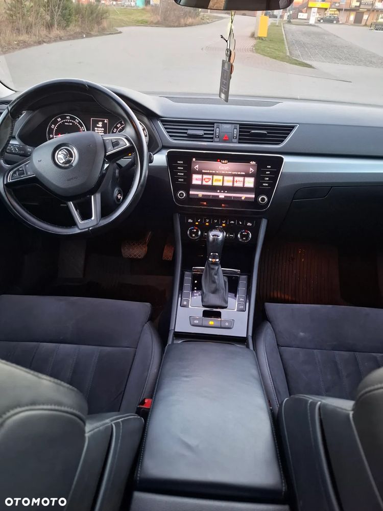 Skoda Superb 1.8 TSI Ambition DSG - 10