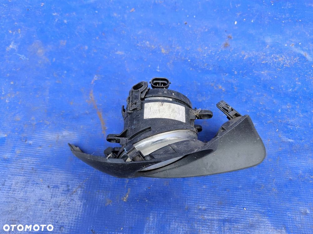 Toyota VERSO 09-12 halogen kosz kratka prawy - 2