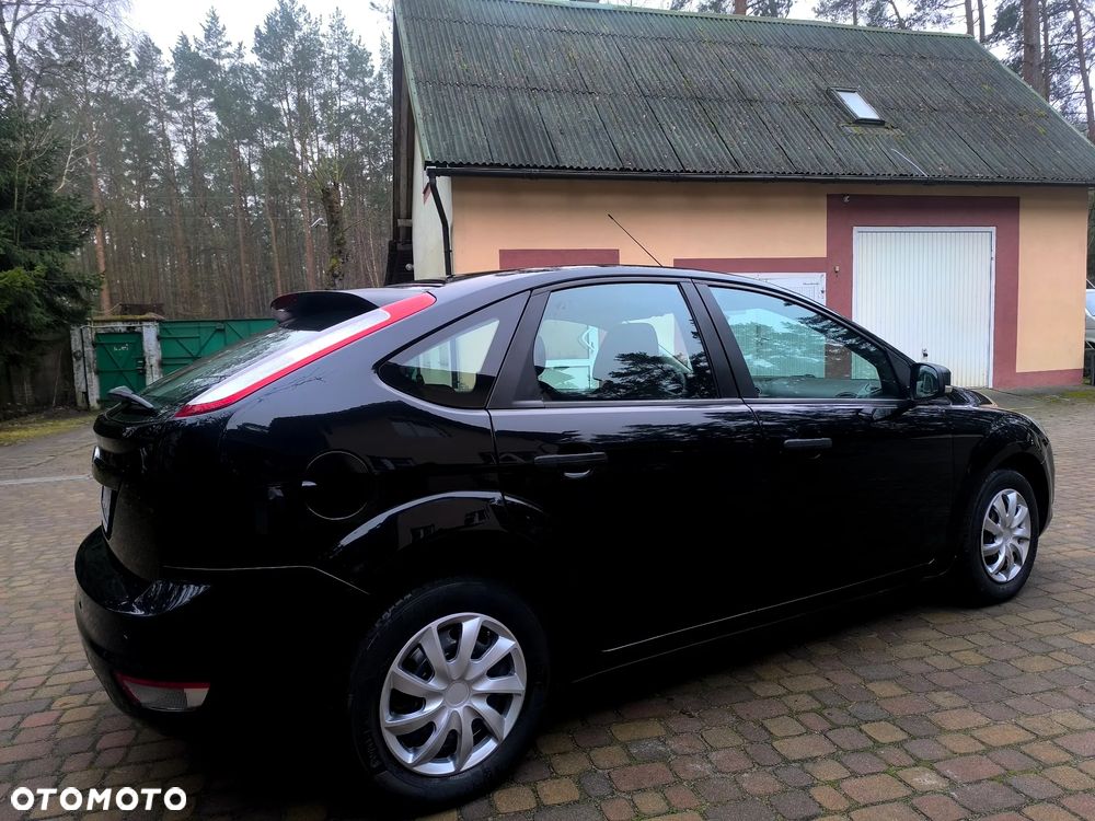 Ford Focus 1.6 Trend + - 3