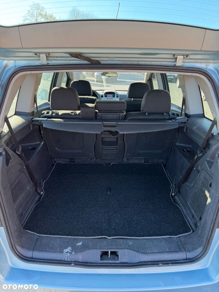 Opel Zafira - 19