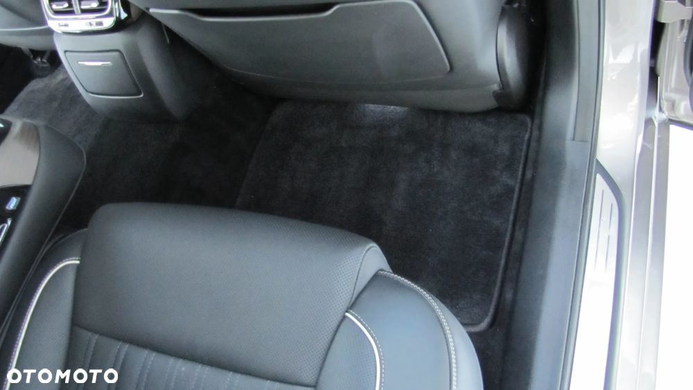 Genesis G90 - 13