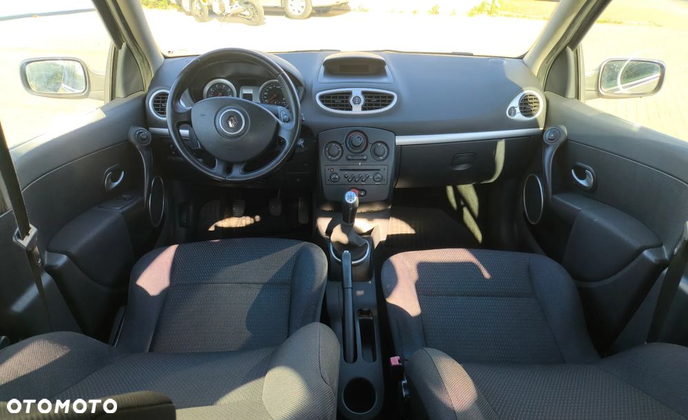 Renault Clio - 6