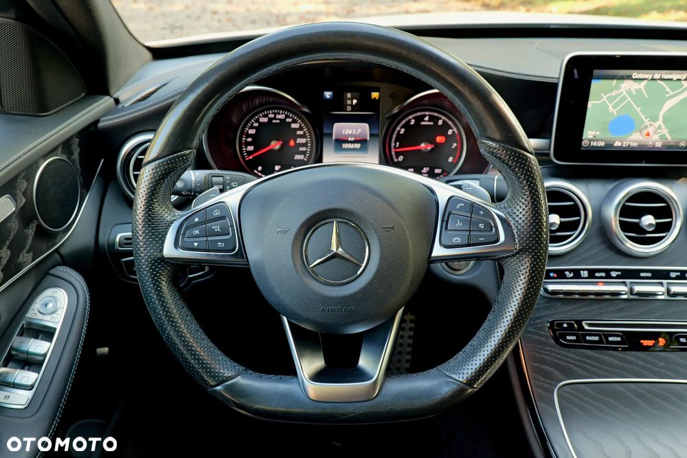 Mercedes-Benz Klasa C 200 4-Matic 9G-TRONIC - 24