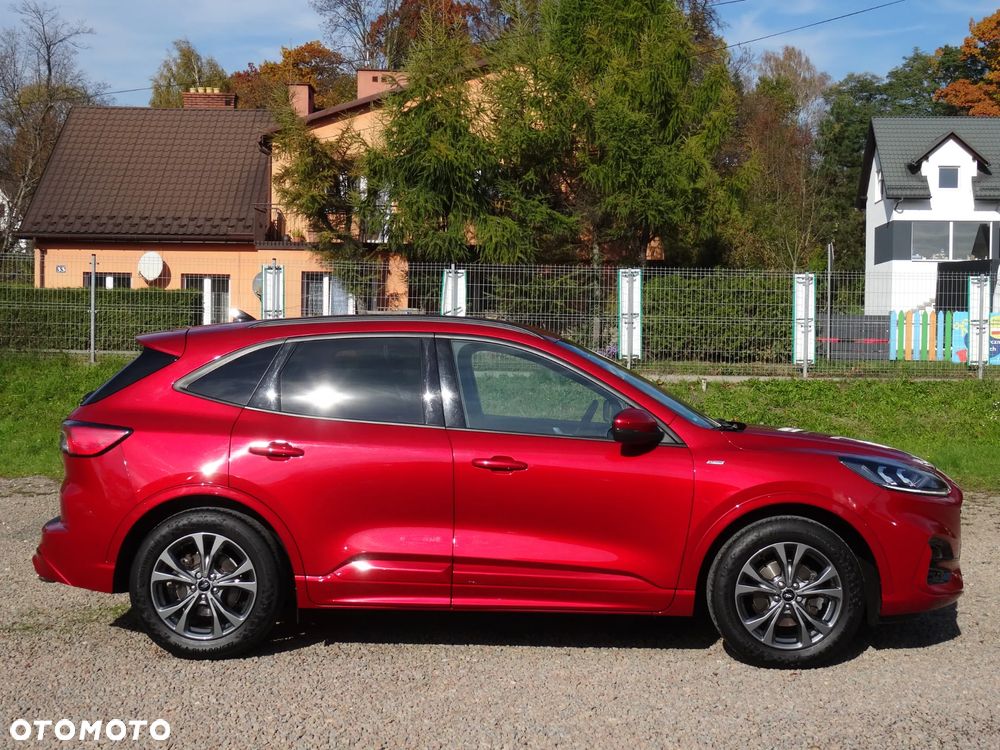 Ford Kuga 1.5 EcoBoost ST-LINE - 12