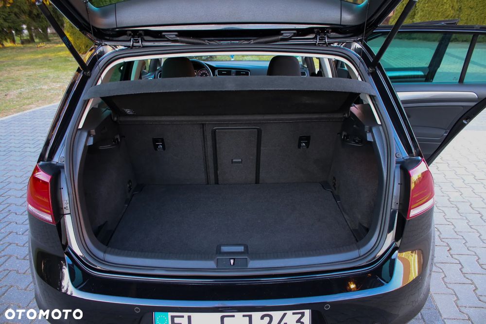 Volkswagen Golf 1.6 TDI BlueMotion Technology Allstar - 39
