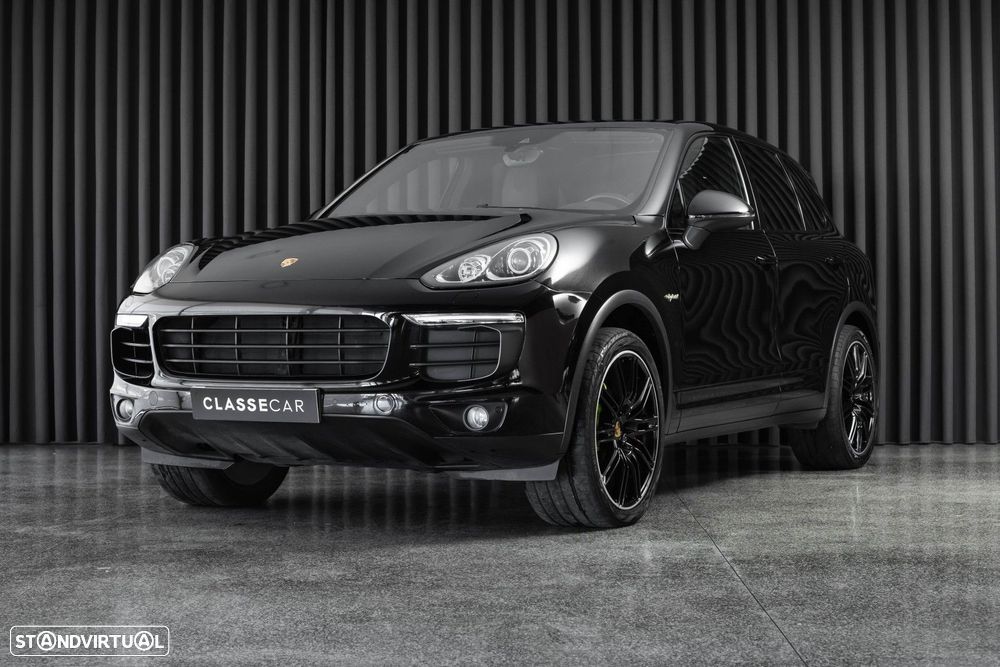 Porsche Cayenne S E-Hybrid - 1