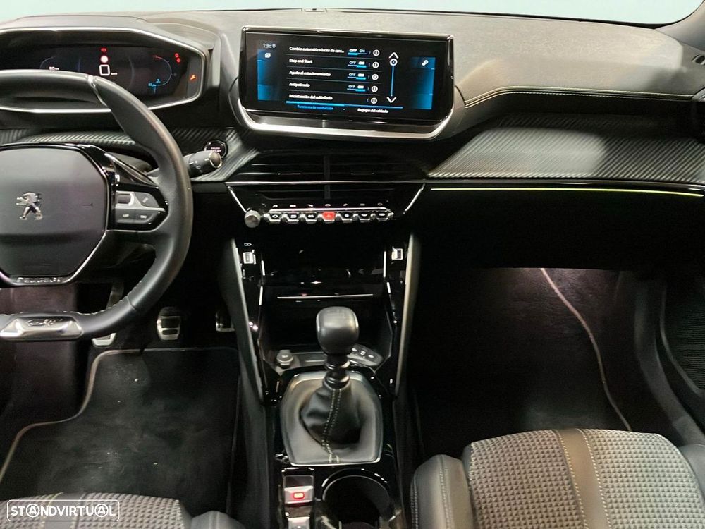 Peugeot 2008 1.2 PureTech GT - 10