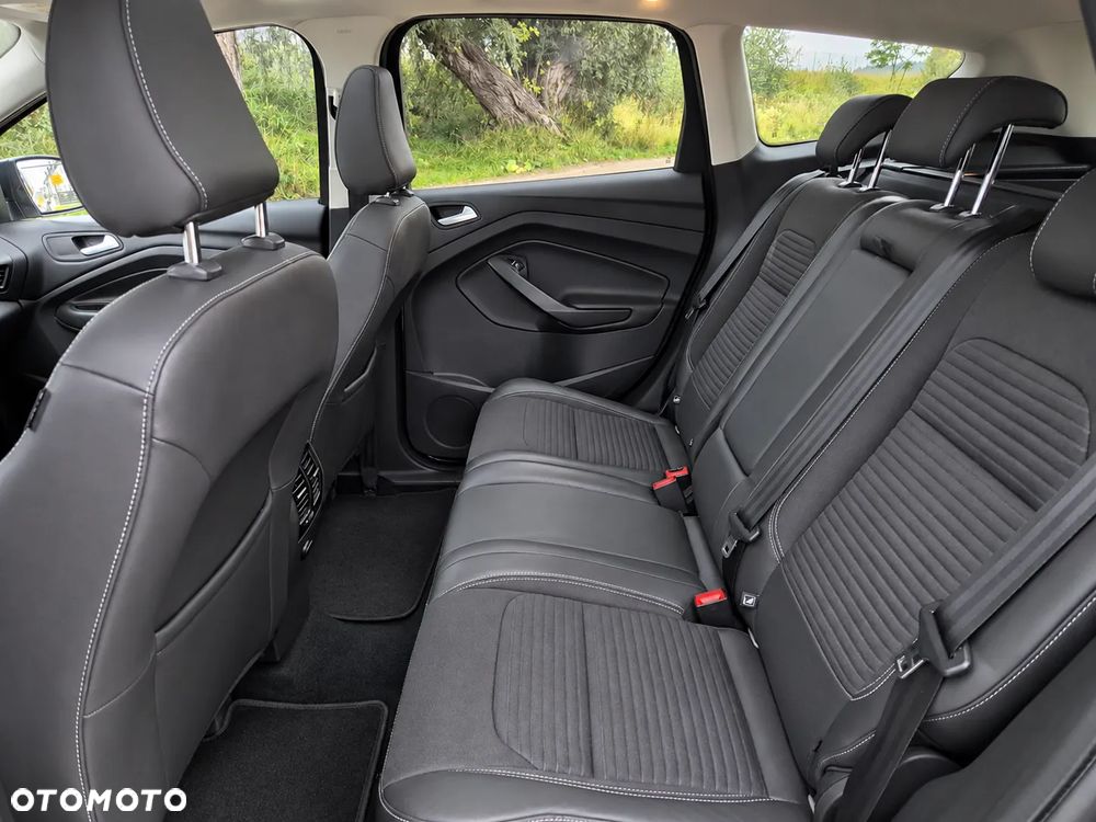 Ford Kuga - 15