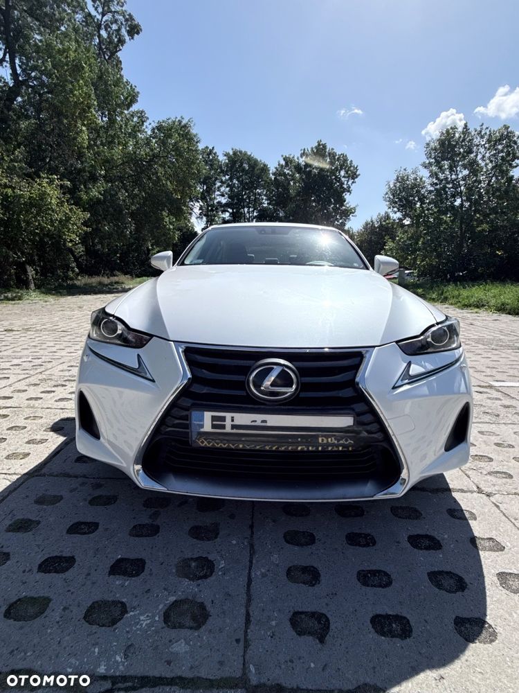 Lexus IS 200t / 300 Elegance - 1