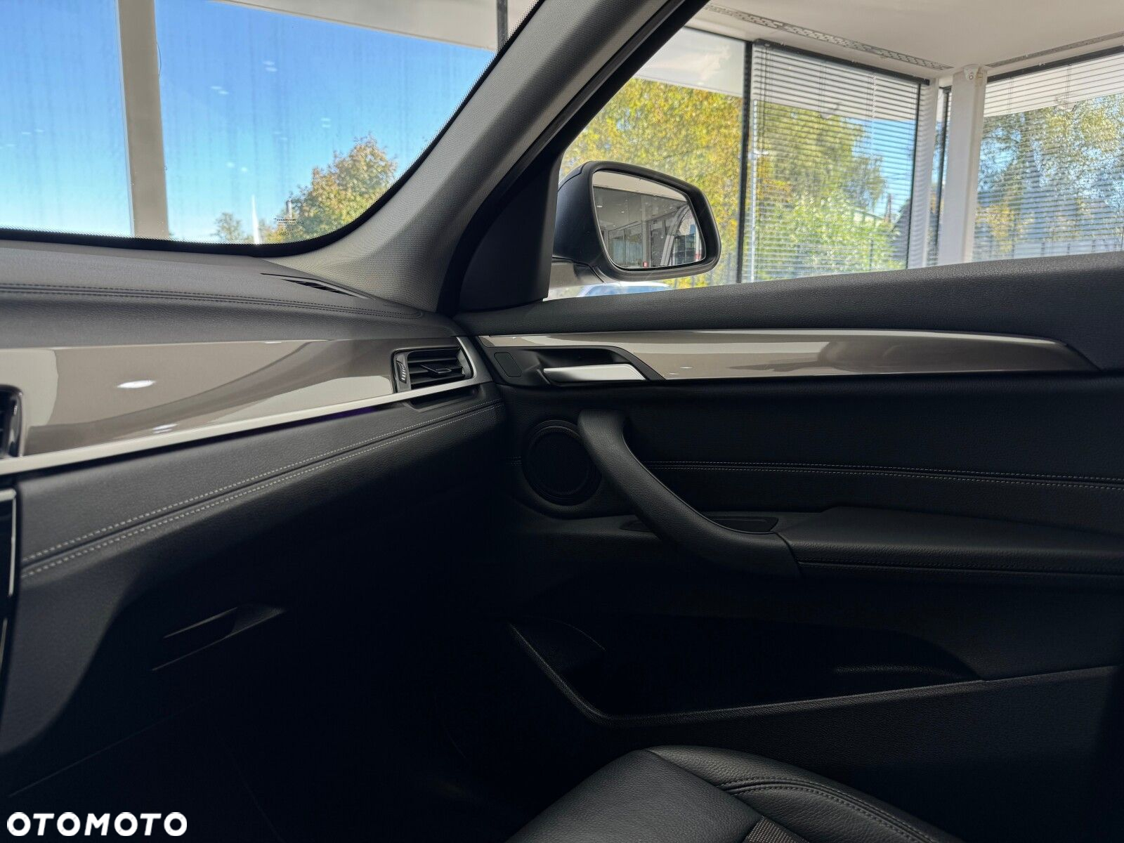 BMW X1 sDrive18i xLine - 26