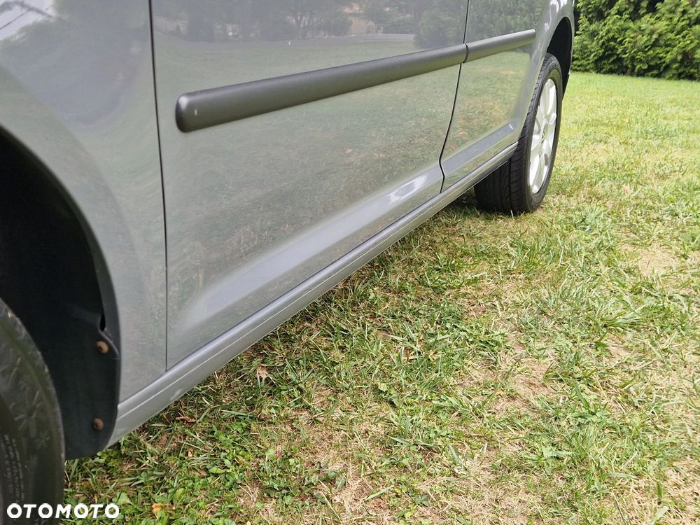 Volkswagen Caddy Comfortline DSG - 11