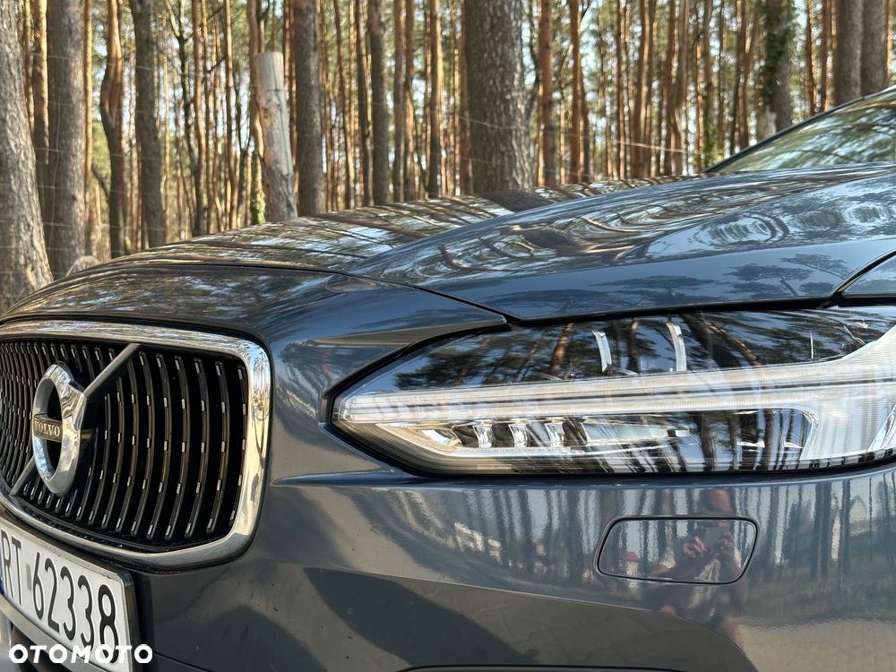 Volvo V90 D5 SCR AWD Momentum - 23
