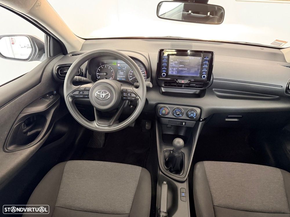 Toyota Yaris 1.0 VVT-i Comfort Plus - 2