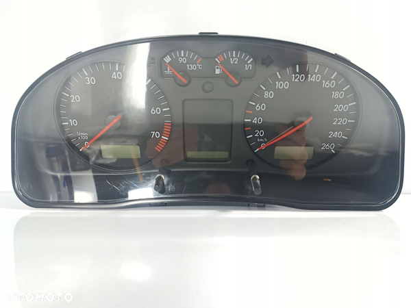 VW PASSAT B5 96-00 LICZNIK ZEGARY OBROTOMIERZ OE 3B0919881M 252tys przebieg