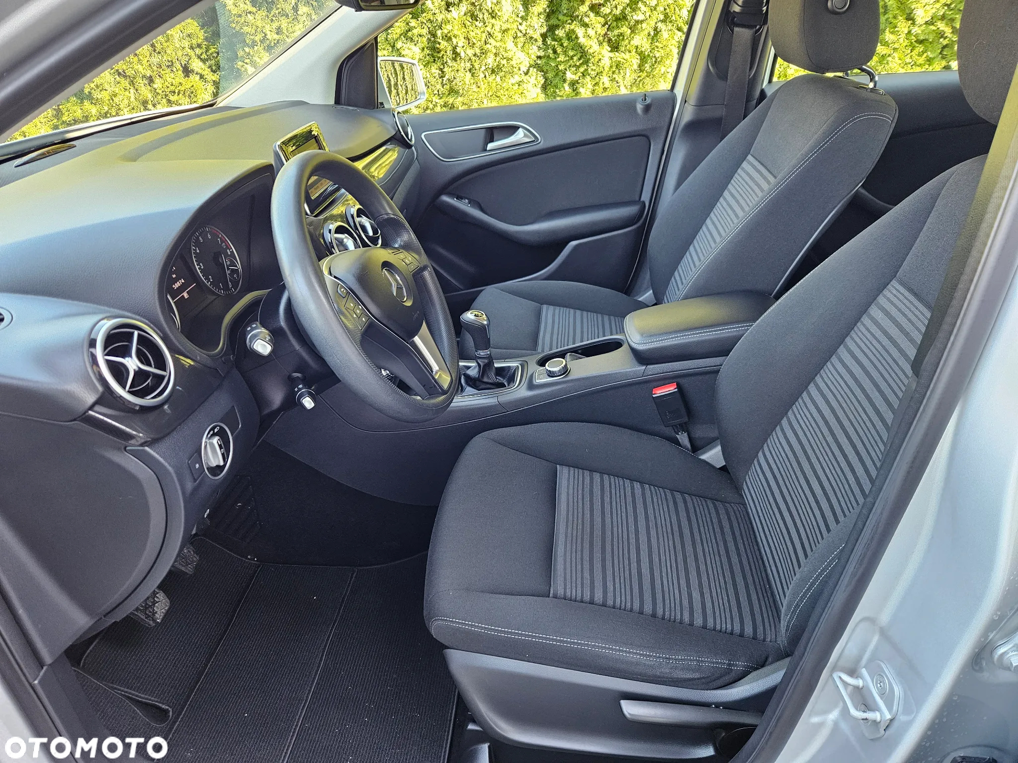 Mercedes-Benz Klasa B 180 (BlueEFFICIENCY) - 10