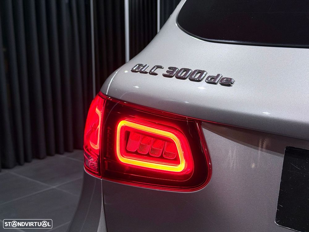 Mercedes-Benz GLC 300 de 4Matic 9G-TRONIC AMG Line - 13