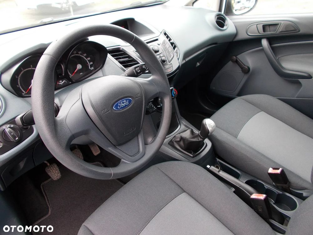 Ford Fiesta 1.25 Celebration - 19