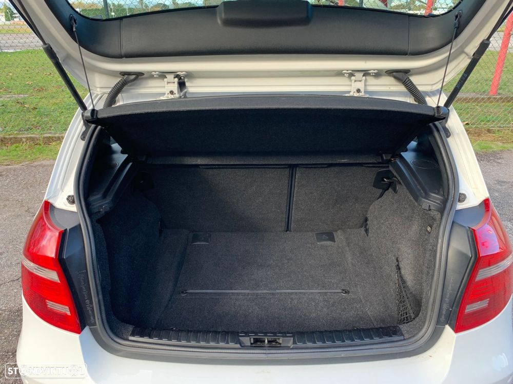 BMW 118 d Pack M - 33