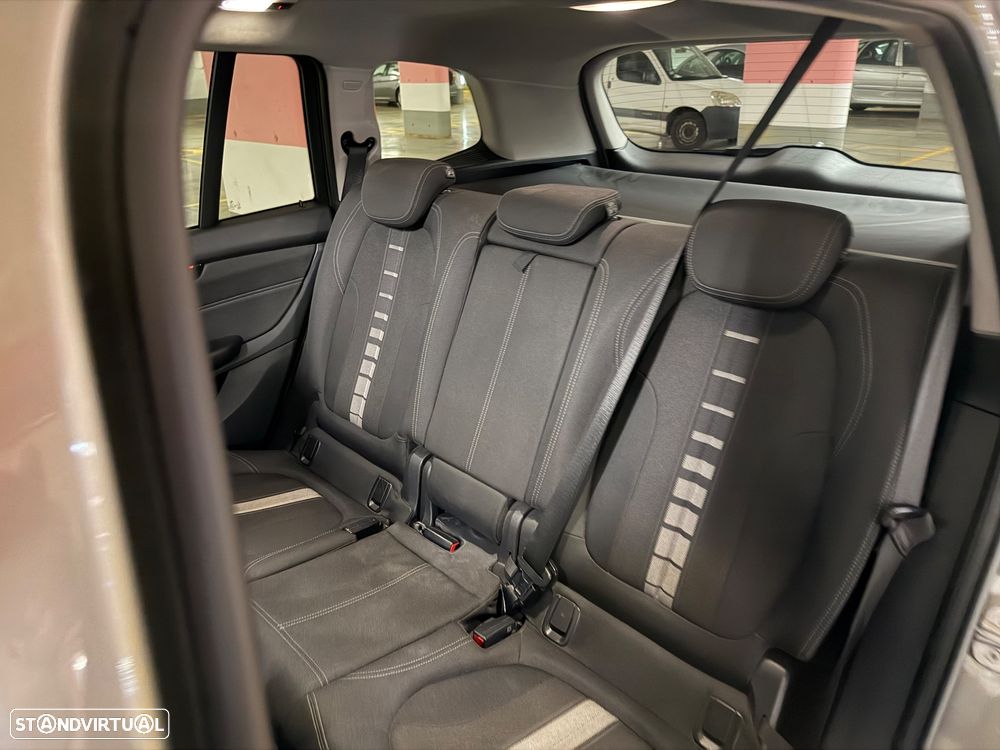 BMW 218 Gran Tourer d Aut. Sport Line - 12